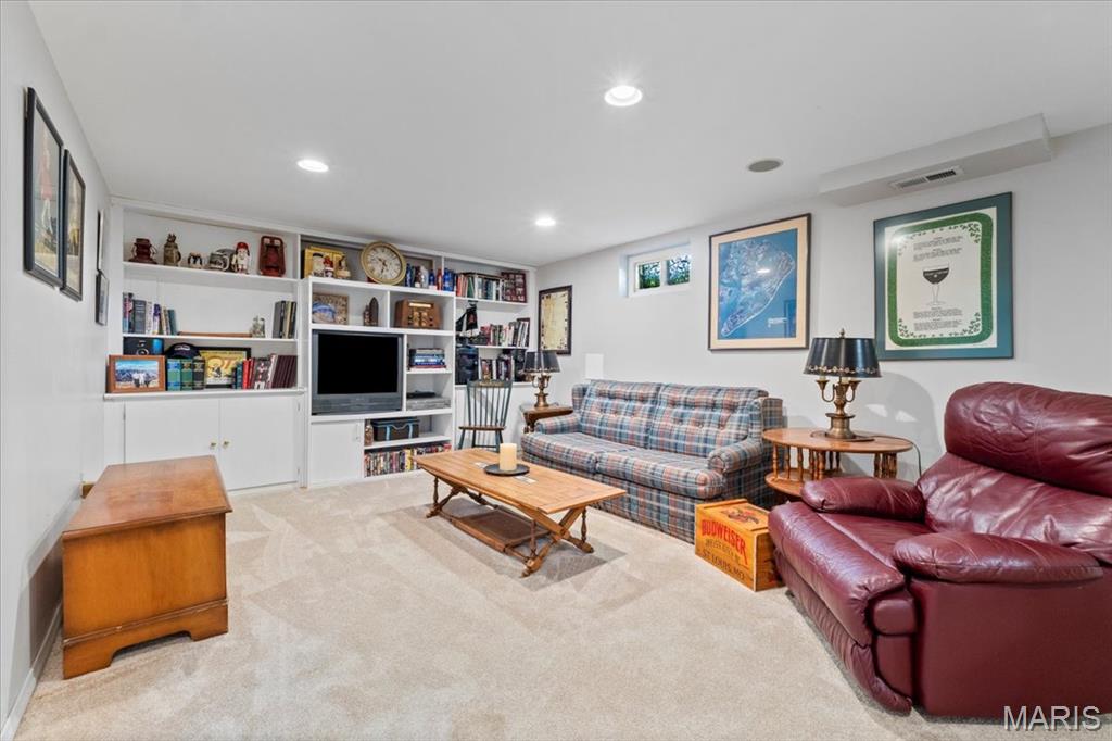 1843 Manor Hill Road