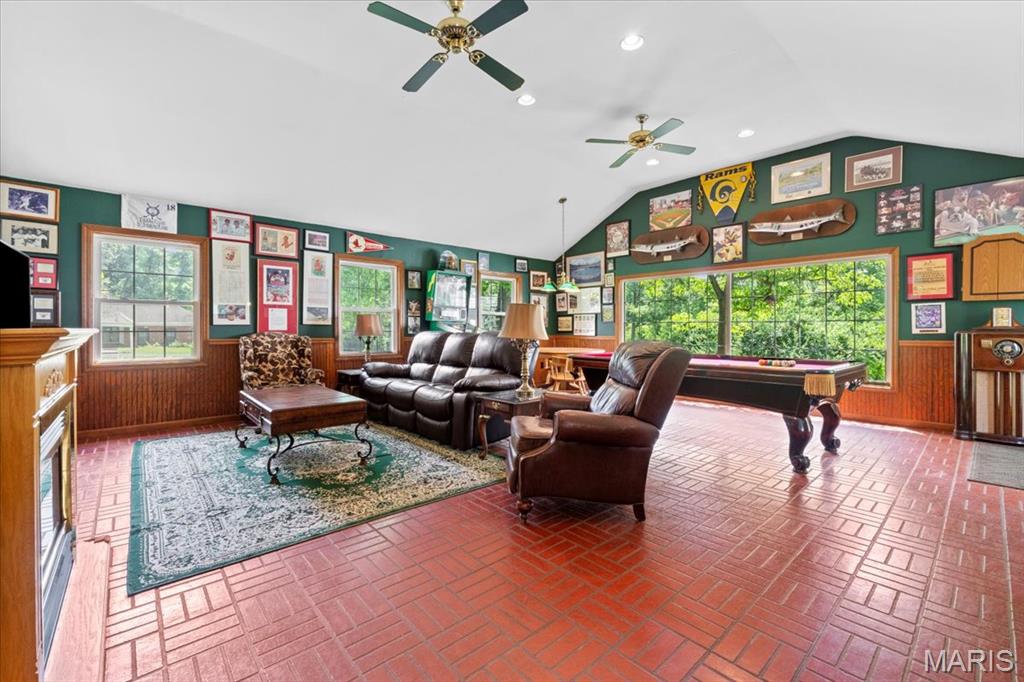 1843 Manor Hill Road