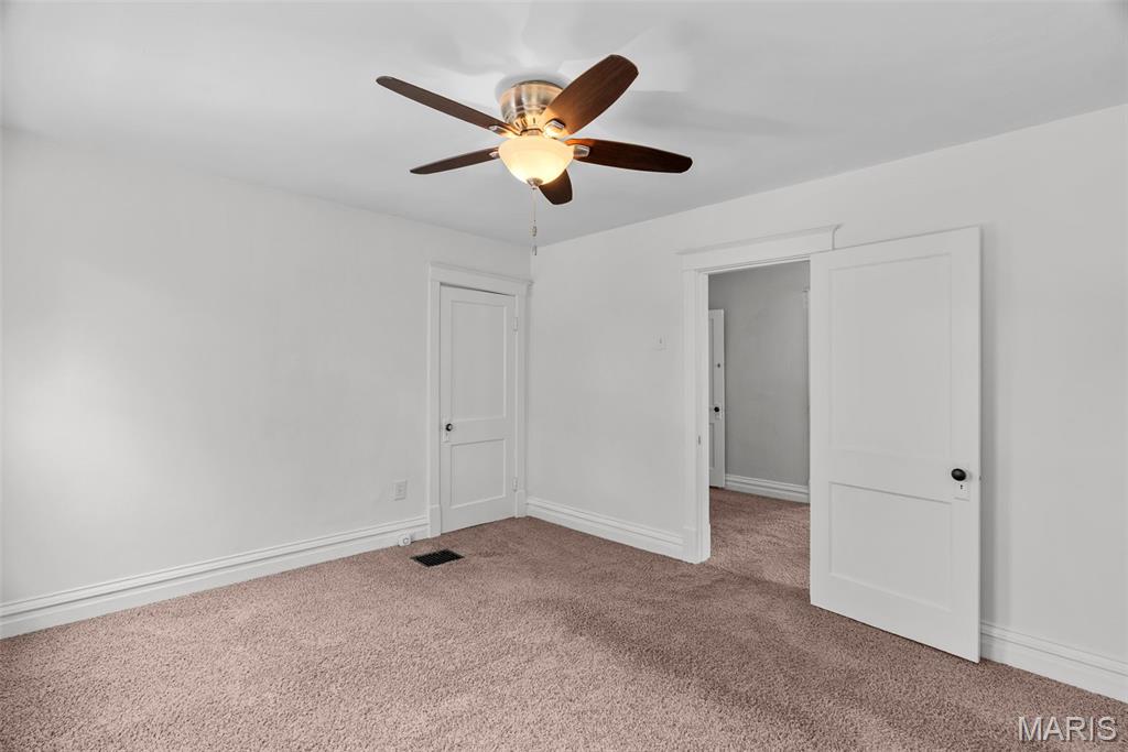 7052 Tholozan Avenue