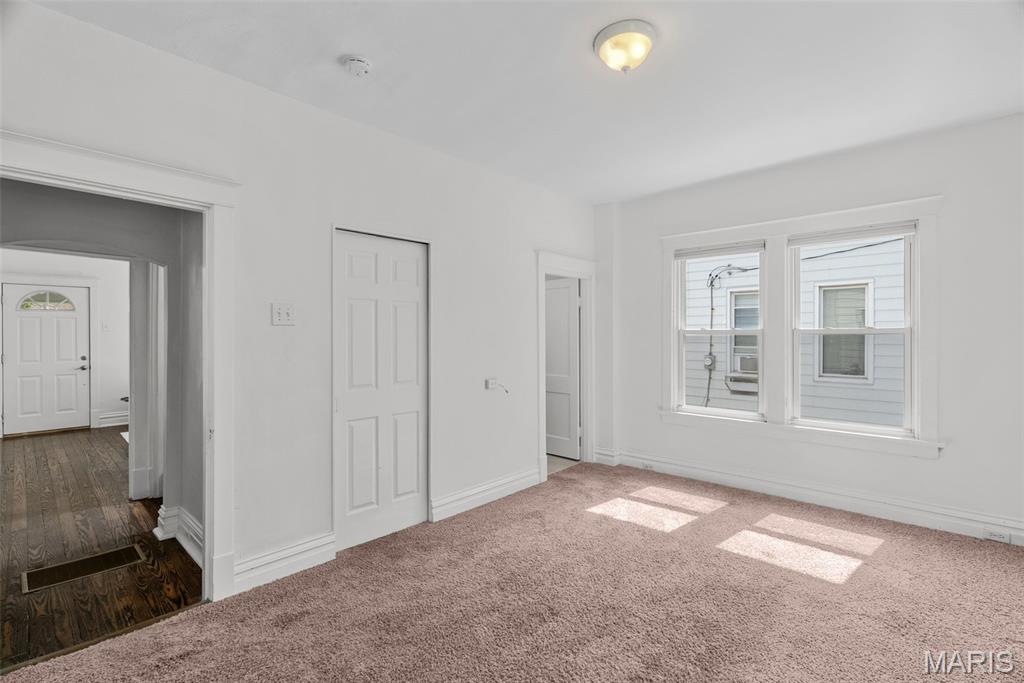 7052 Tholozan Avenue