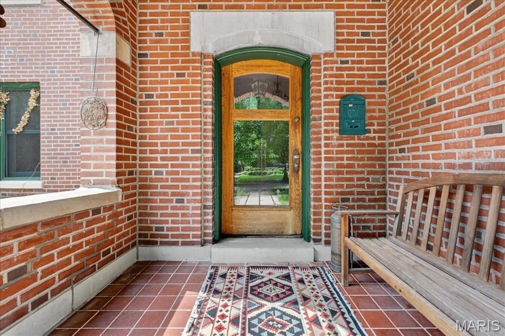 6214 Pershing Avenue