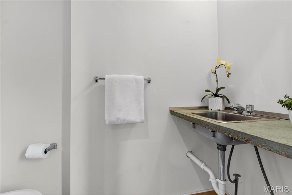 6214 Pershing Avenue