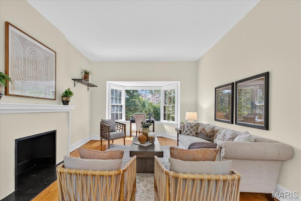 6214 Pershing Avenue