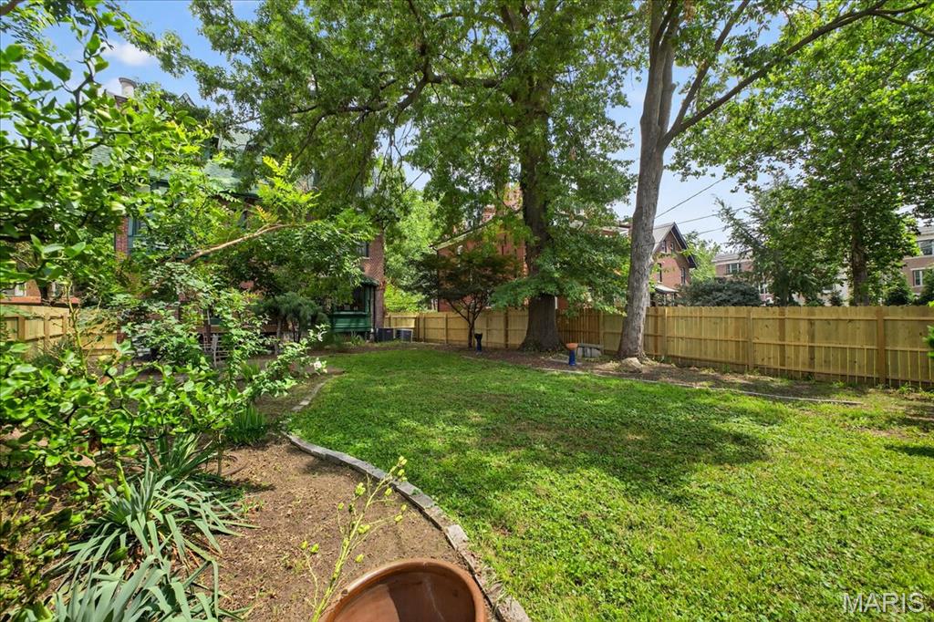 6214 Pershing Avenue