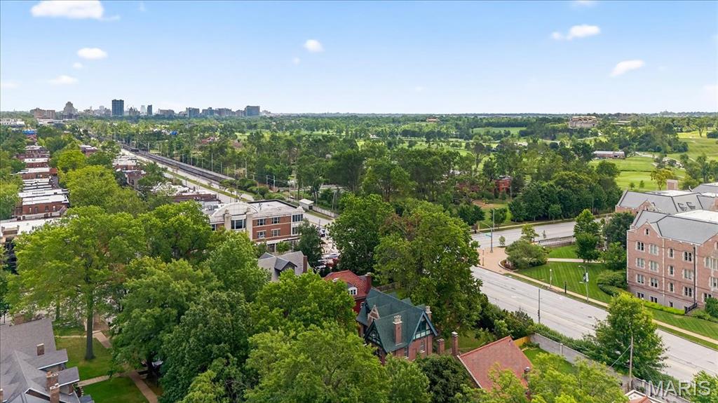 6214 Pershing Avenue