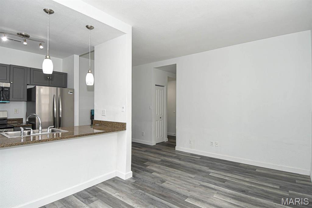 5330 Pershing Avenue Unit: 106