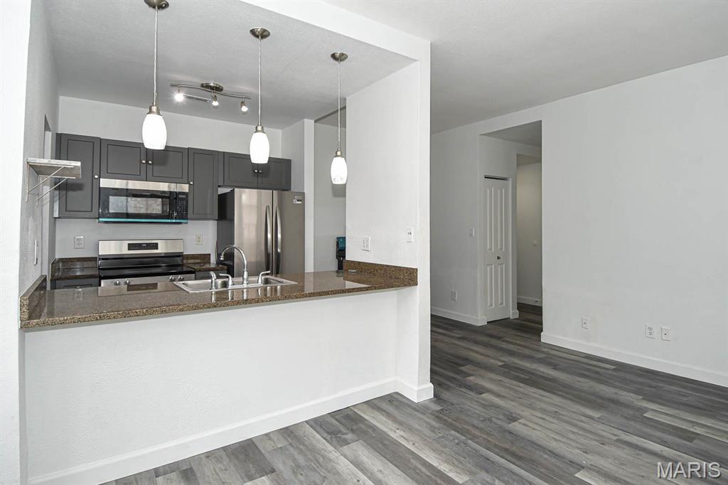 5330 Pershing Avenue Unit: 106