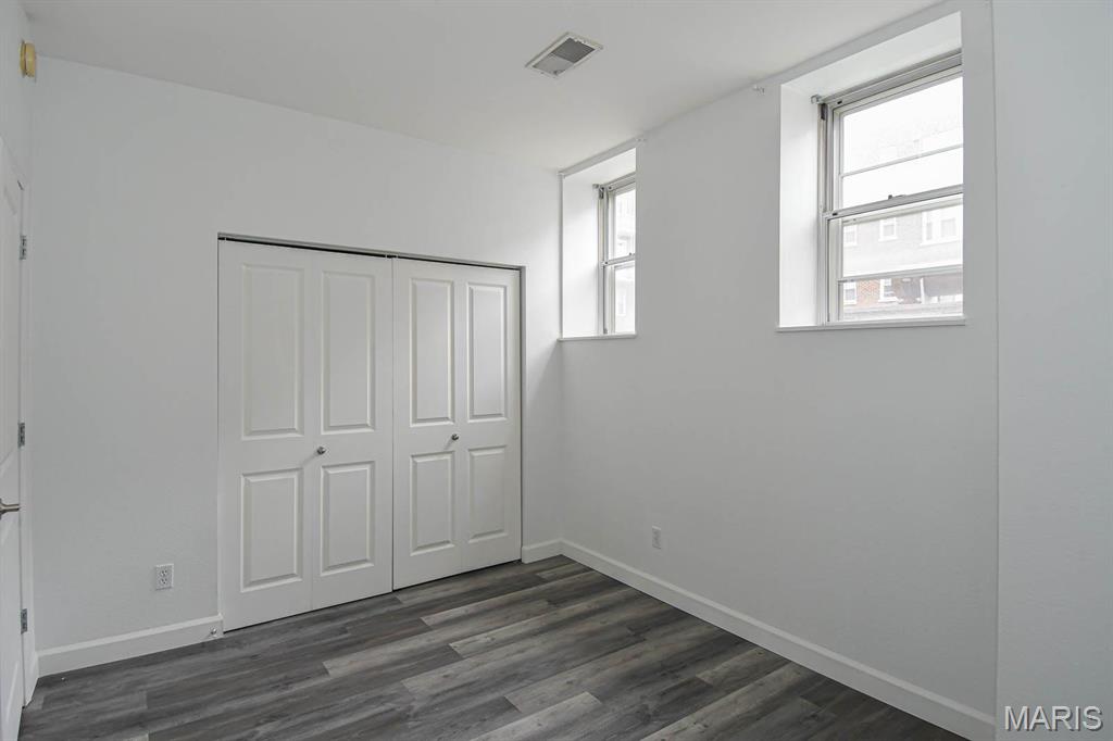 5330 Pershing Avenue Unit: 106