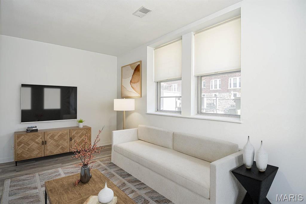 5330 Pershing Avenue Unit: 106