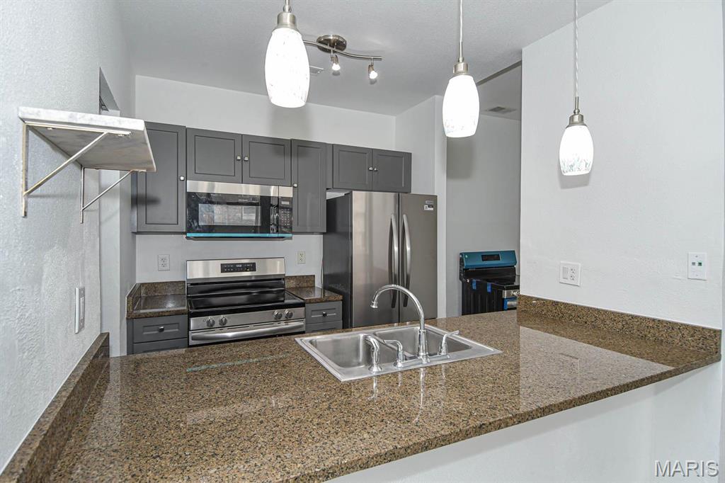 5330 Pershing Avenue Unit: 106