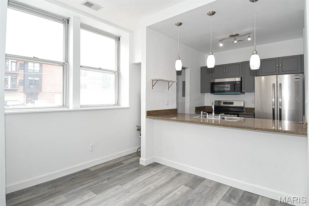 5330 Pershing Avenue Unit: 106