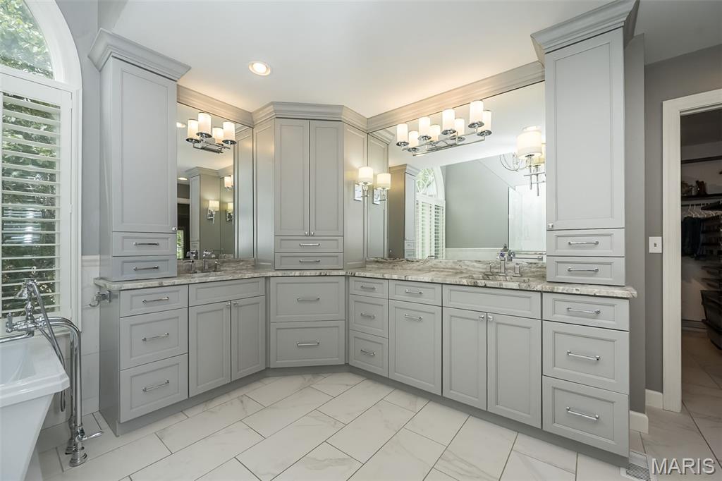 14703 Kulkarni Court