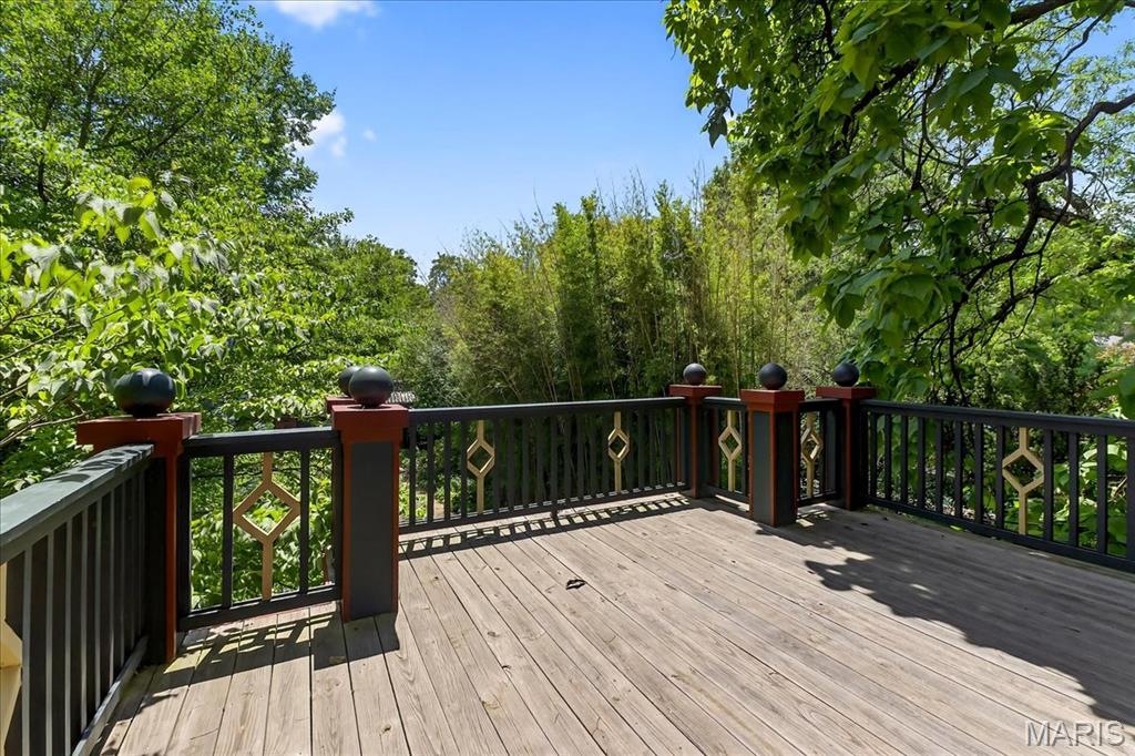 6252 Westminster Place