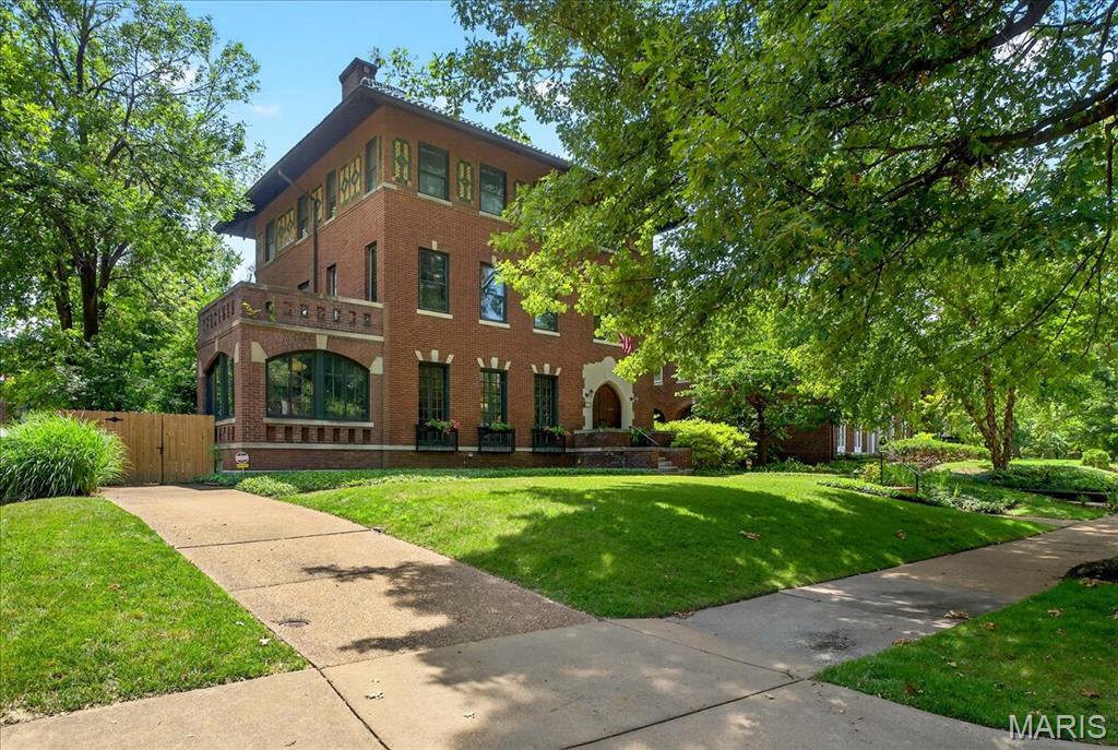 6252 Westminster Place