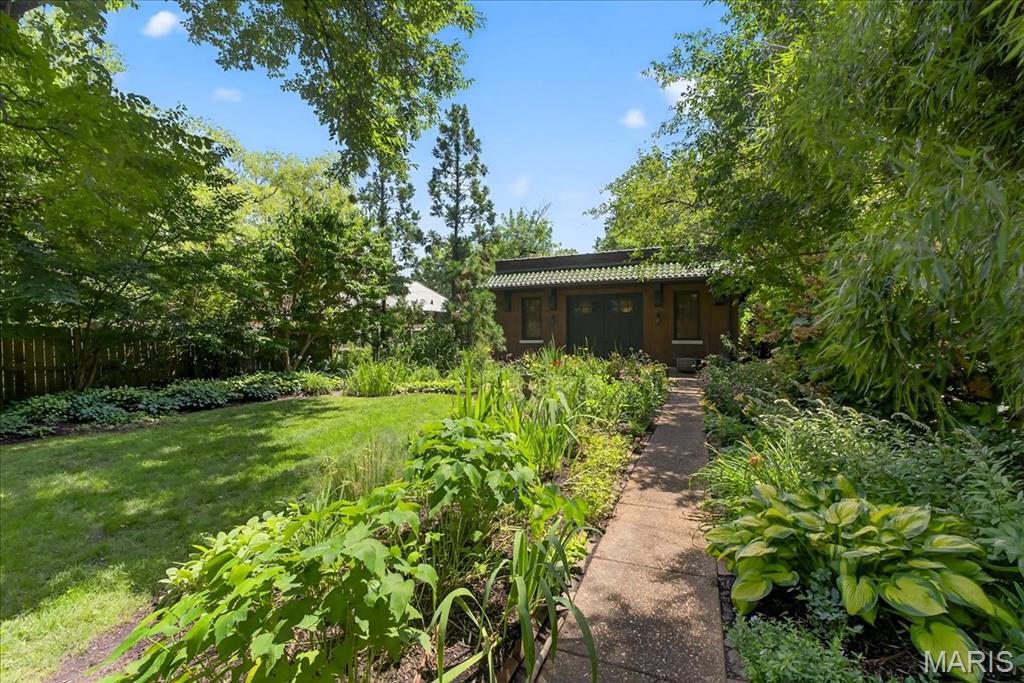 6252 Westminster Place