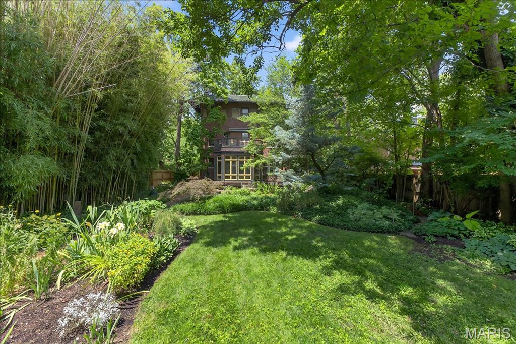 6252 Westminster Place