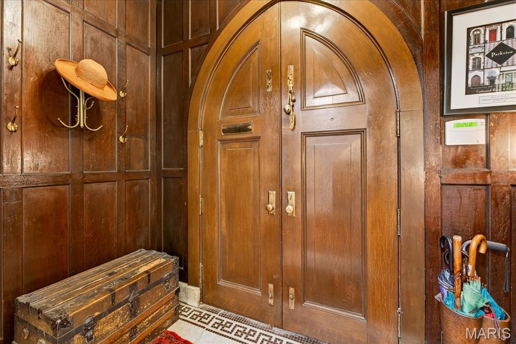 6252 Westminster Place