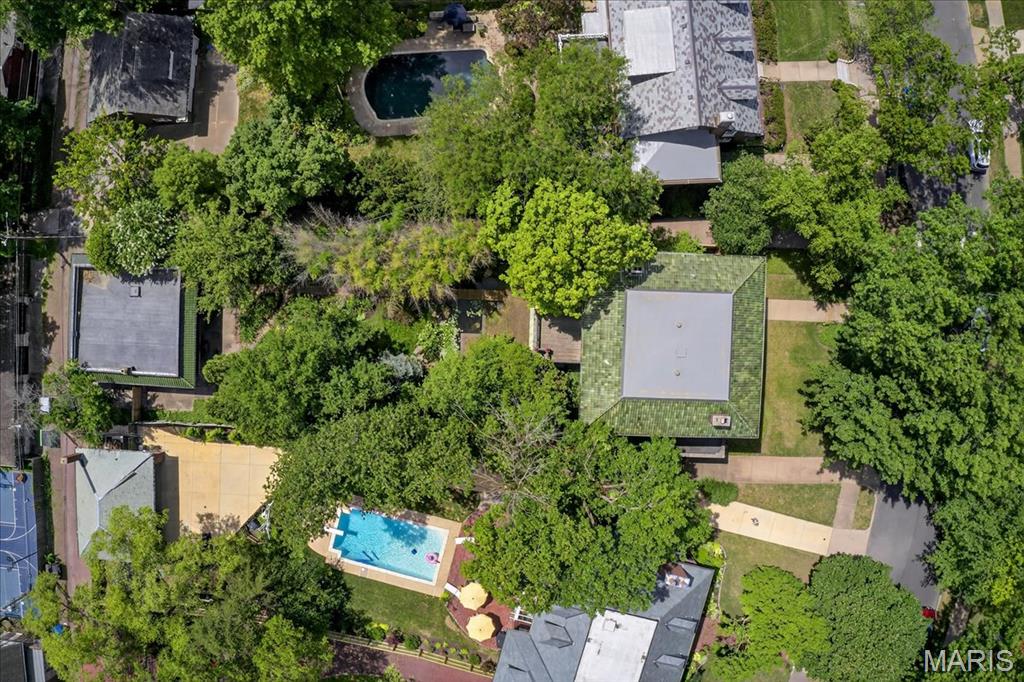 6252 Westminster Place