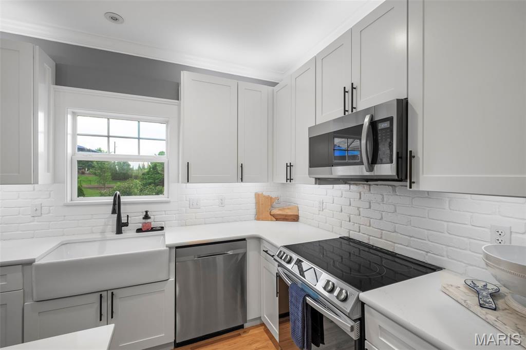 17108 Windsor Crest Boulevard