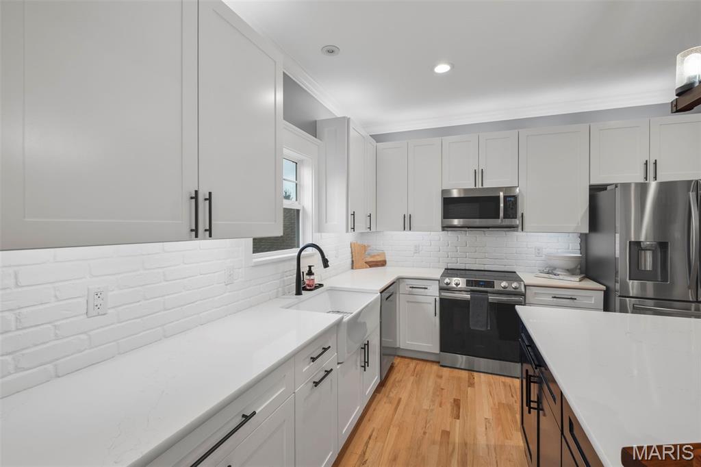 17108 Windsor Crest Boulevard