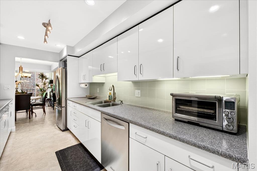 14308 Conway Meadows Court Unit: 203