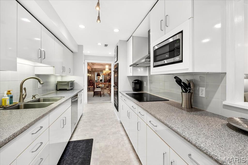 14308 Conway Meadows Court Unit: 203