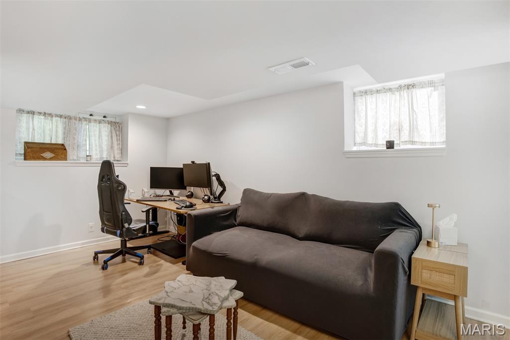 3880 Hartford Street