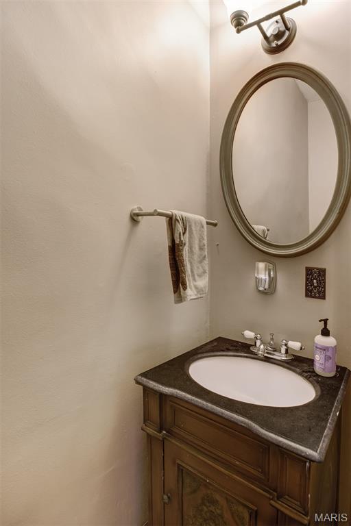 3880 Hartford Street