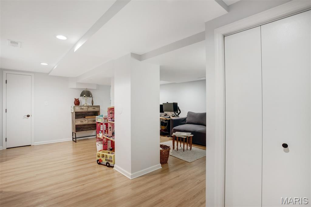 3880 Hartford Street