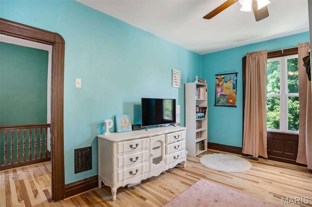 3880 Hartford Street