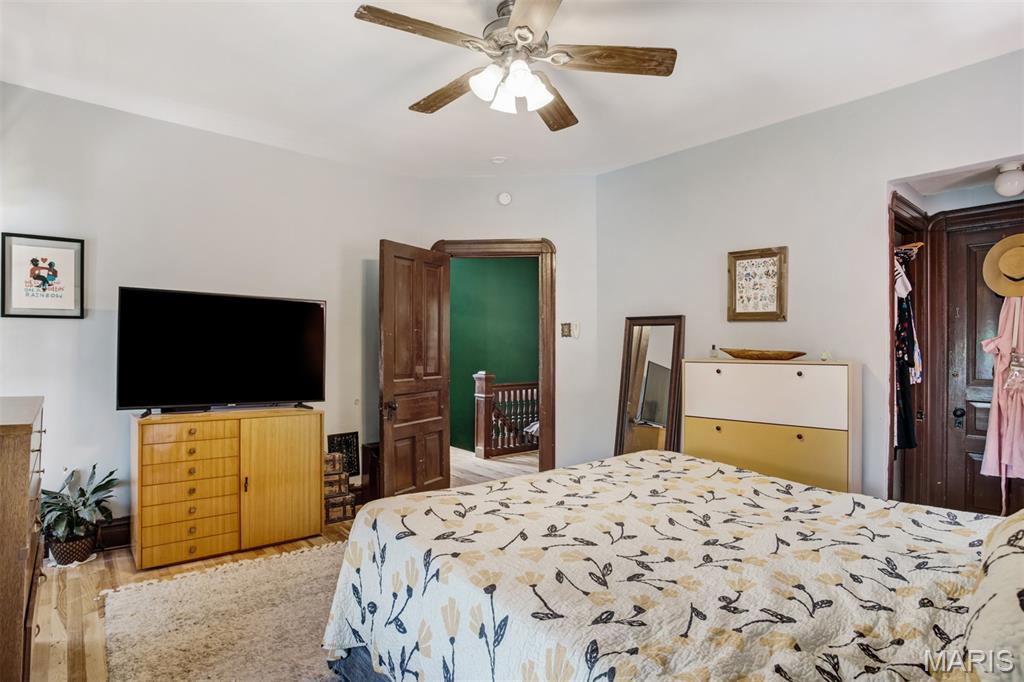 3880 Hartford Street