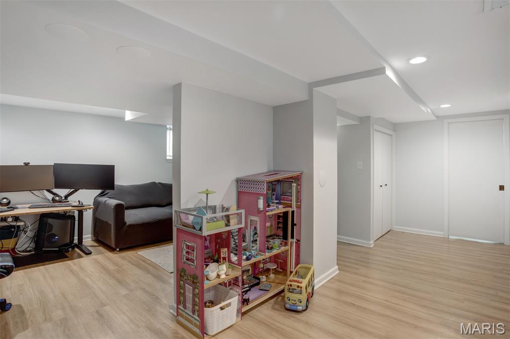 3880 Hartford Street