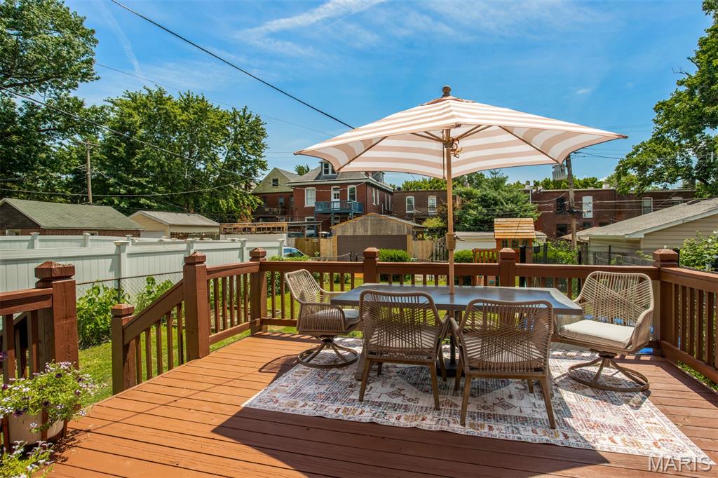 3880 Hartford Street