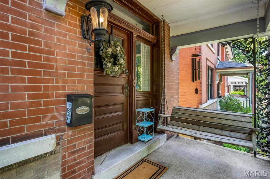 3880 Hartford Street