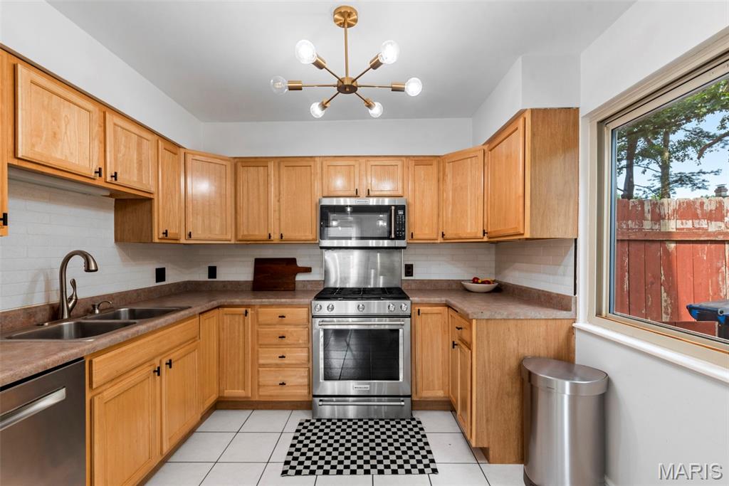 405 Great Hill Drive