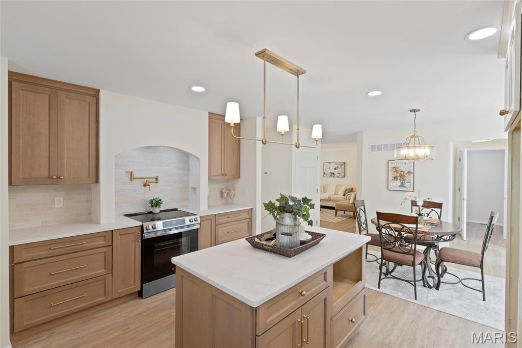 19109 Old Manchester Road