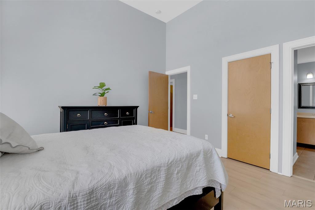 2216 Sidney Street Unit: 6