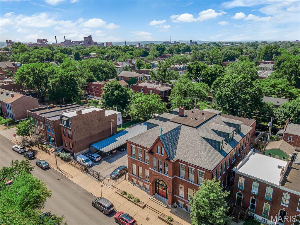 2216 Sidney Street Unit: 6