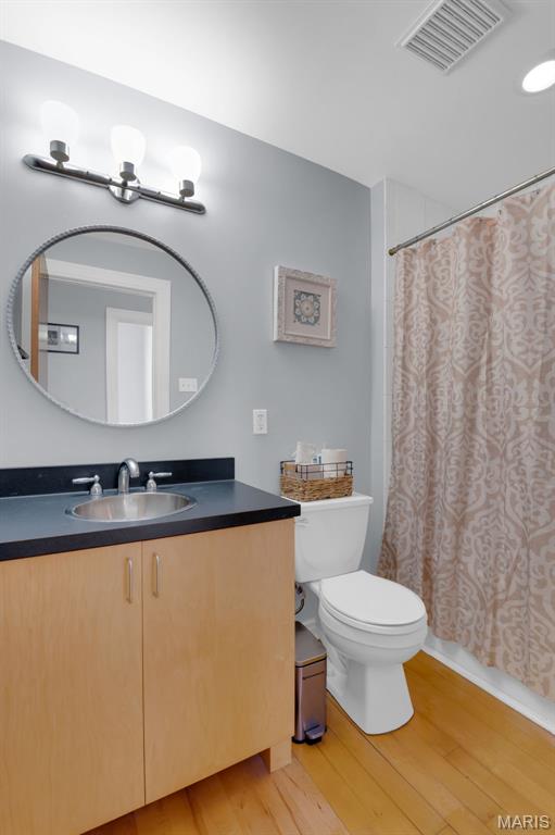 2216 Sidney Street Unit: 6