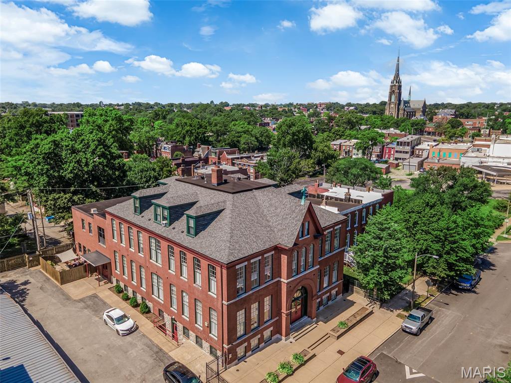 2216 Sidney Street Unit: 6