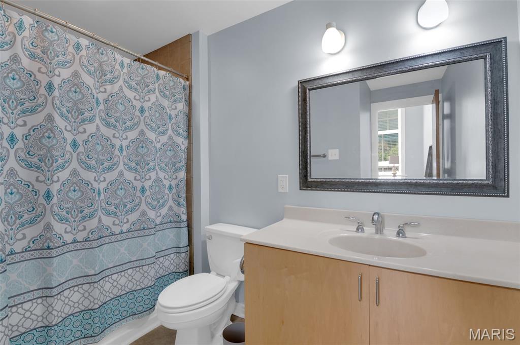 2216 Sidney Street Unit: 6