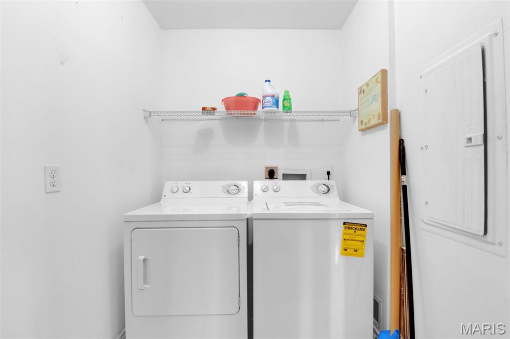 2216 Sidney Street Unit: 6