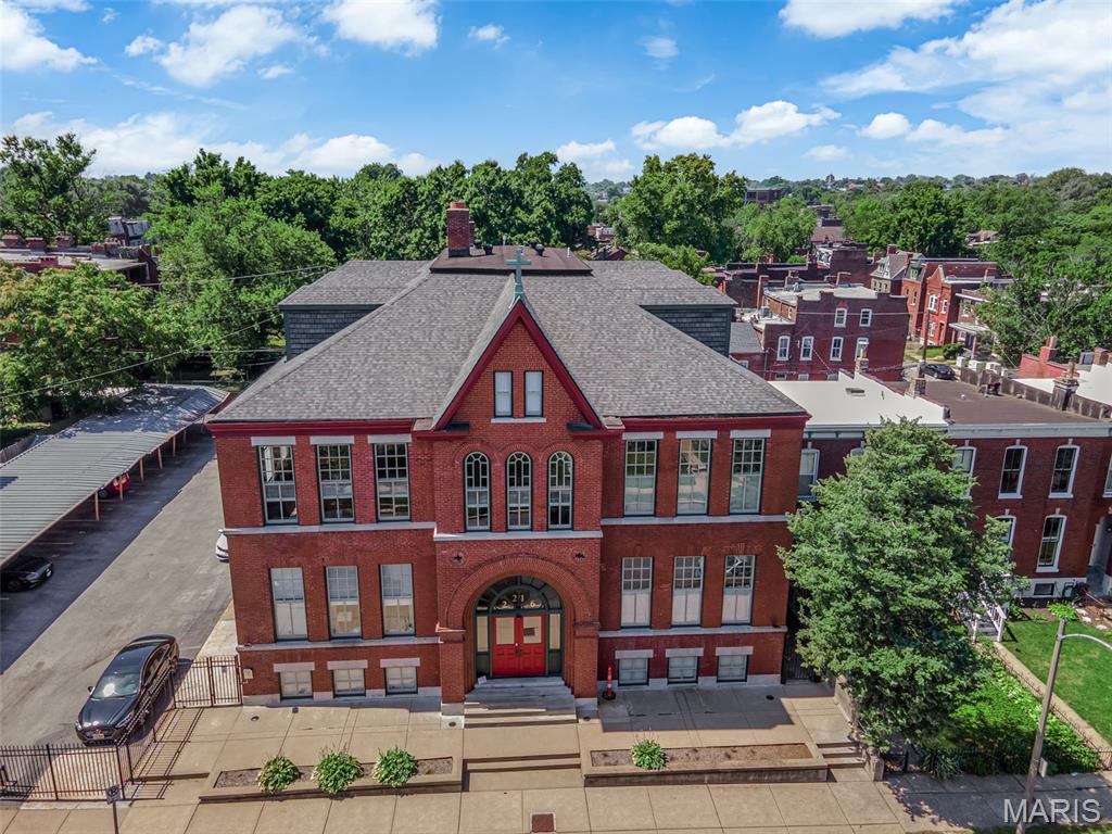 2216 Sidney Street Unit: 6