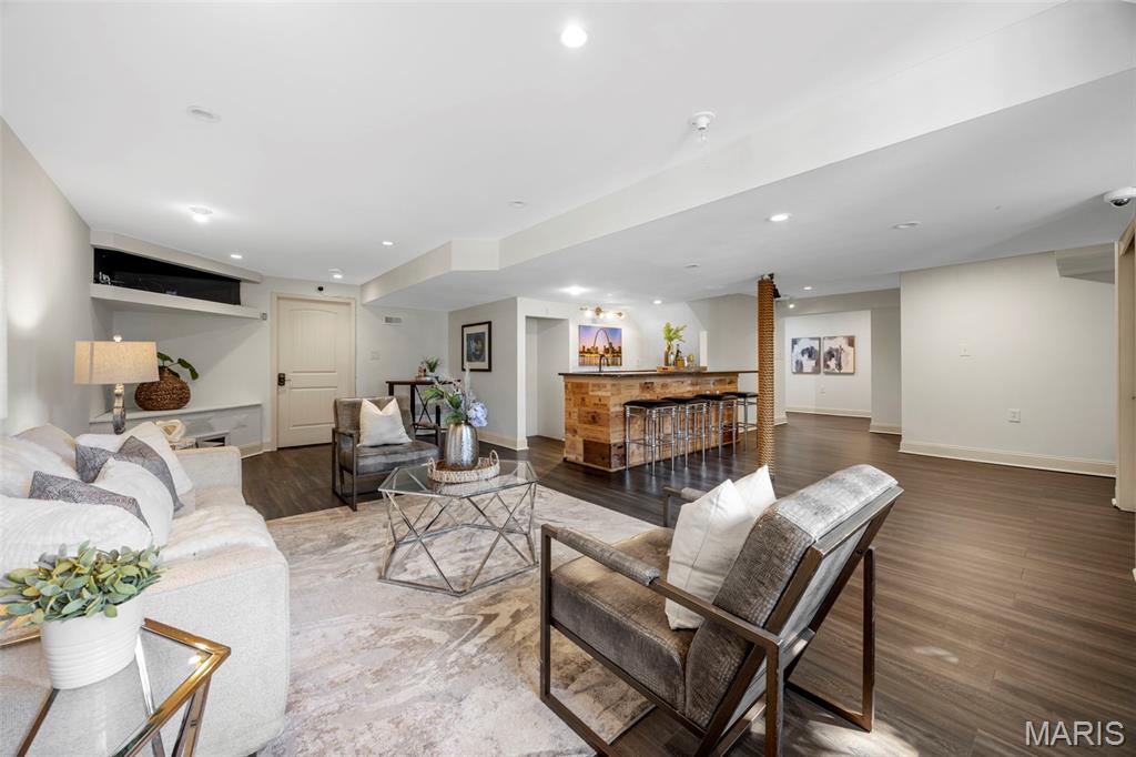 241 Reedway Lane
