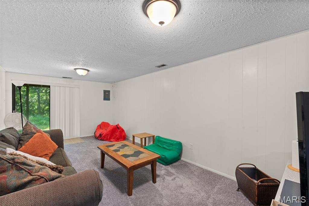 2376 Hiddengarden Court