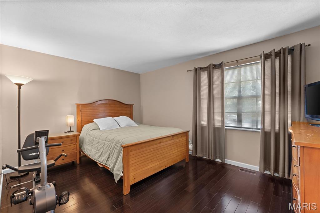 2376 Hiddengarden Court