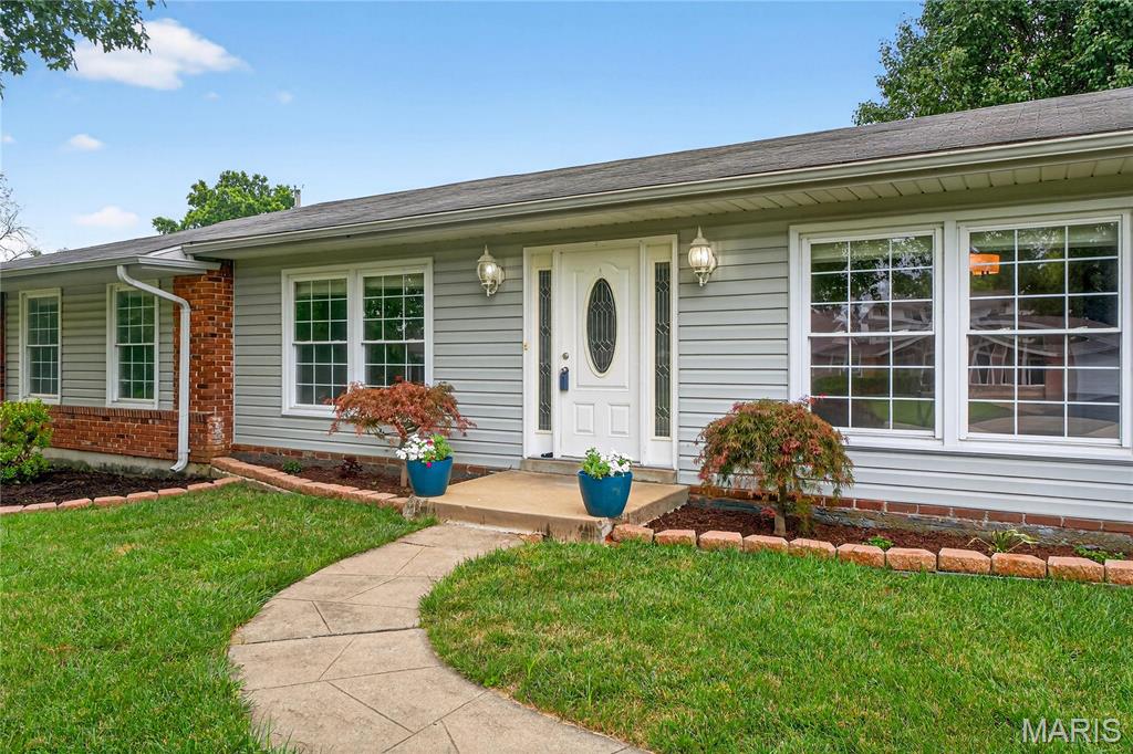 5 Cypress Point Court