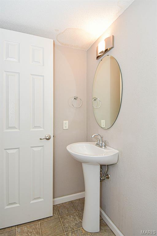 12857 Town And Four Drive Unit: 12857