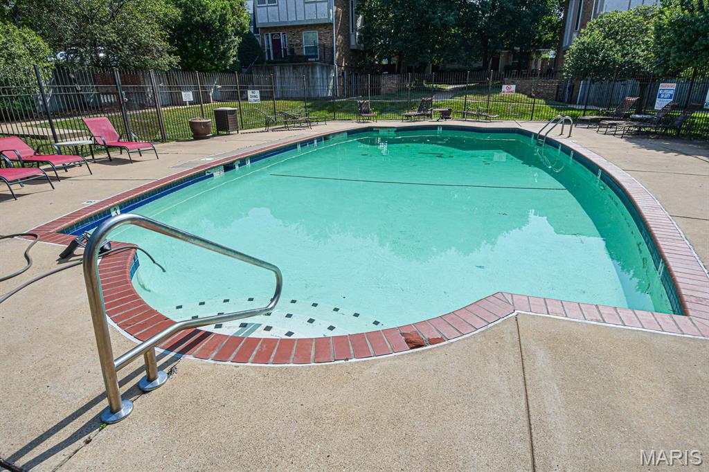 12857 Town And Four Drive Unit: 12857