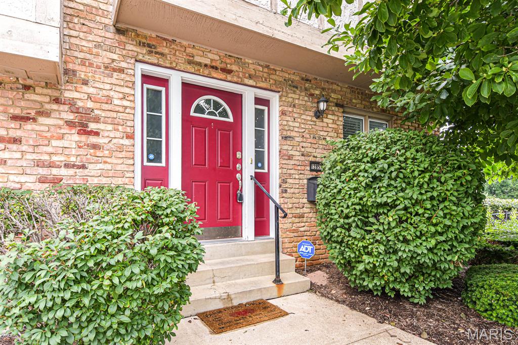 12857 Town And Four Drive Unit: 12857